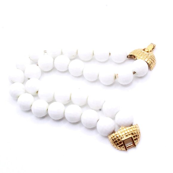 Monet Signed Designer High End White Acrylic Summer Beach Vibe Bracelet - Picture 1 of 7